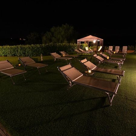 Agriturismo Il Sasso アンギアーリ エクステリア 写真