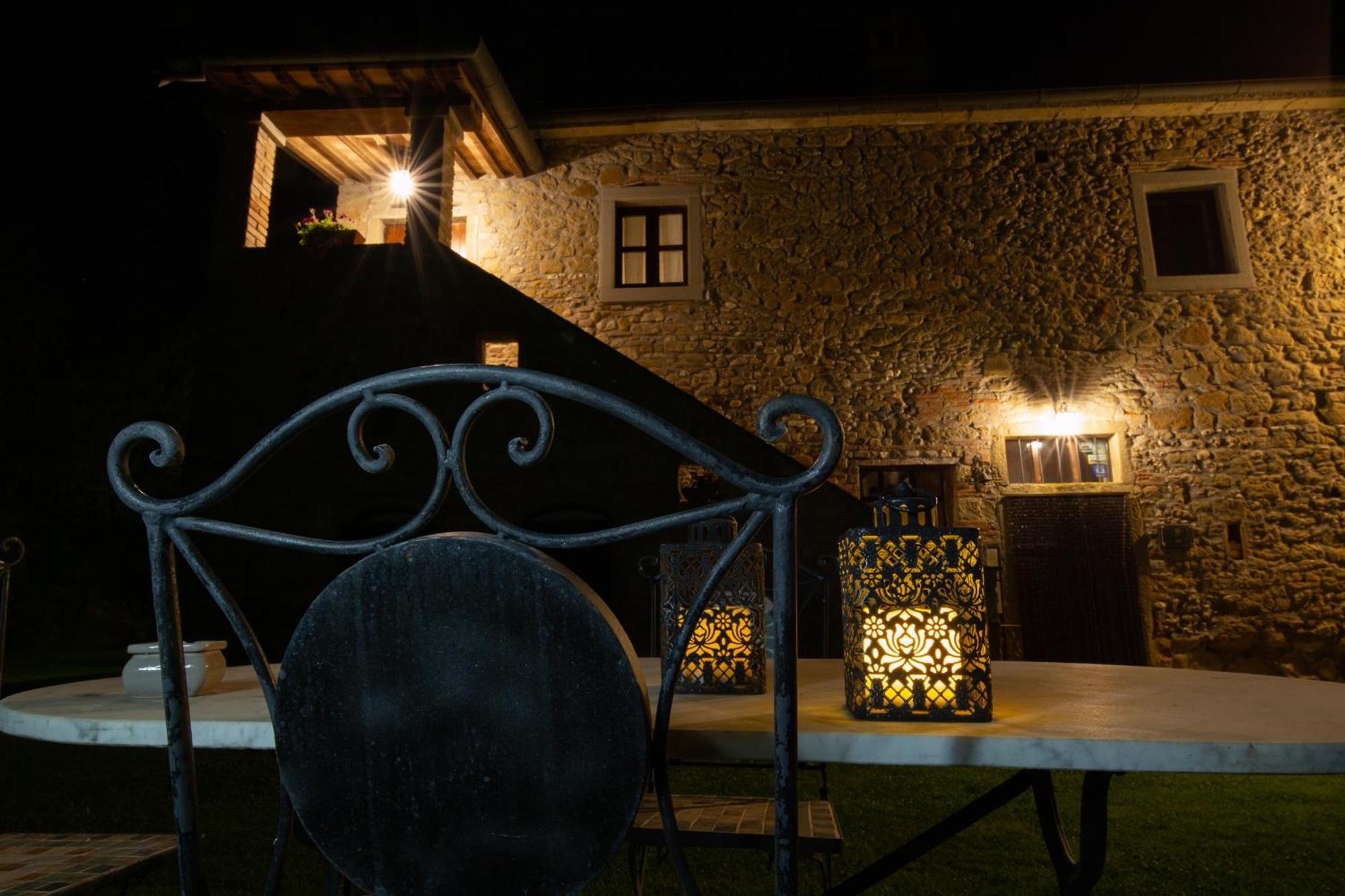 Agriturismo Il Sasso アンギアーリ エクステリア 写真