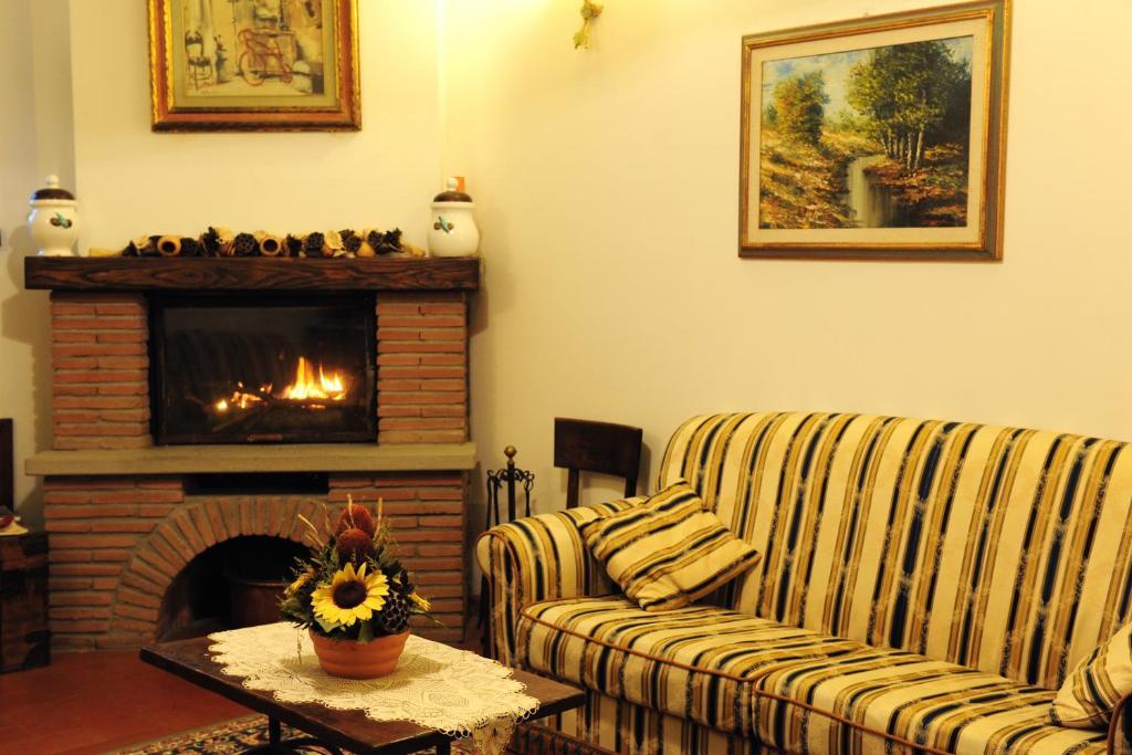 Agriturismo Il Sasso アンギアーリ 部屋 写真